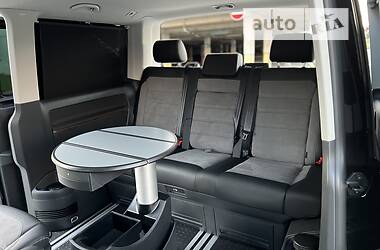 Минивэн Volkswagen Multivan 2020 в 