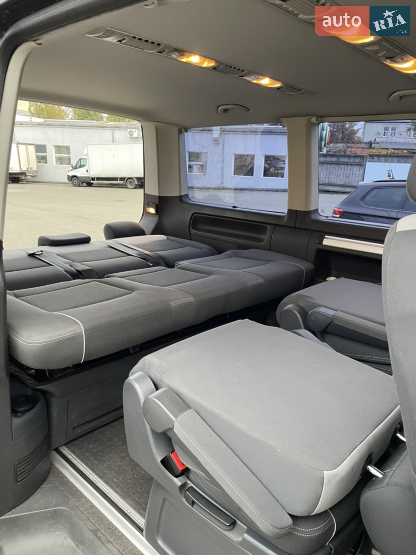 2012 Volkswagen Multivan - мініатюра 8