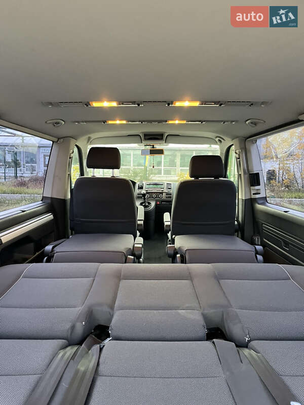Мінівен Volkswagen Multivan 2012 в Києві