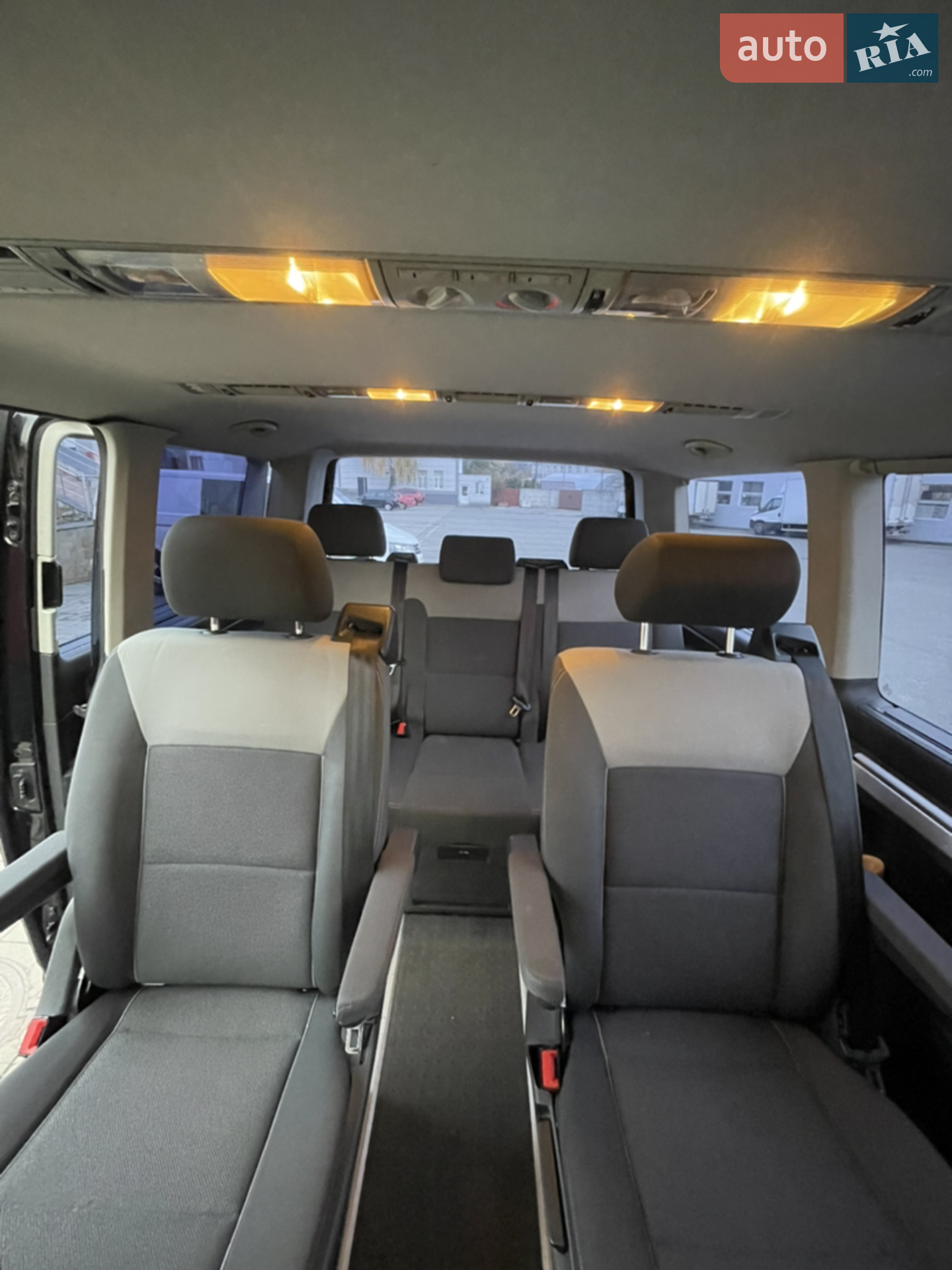2012 Volkswagen Multivan - мініатюра 11