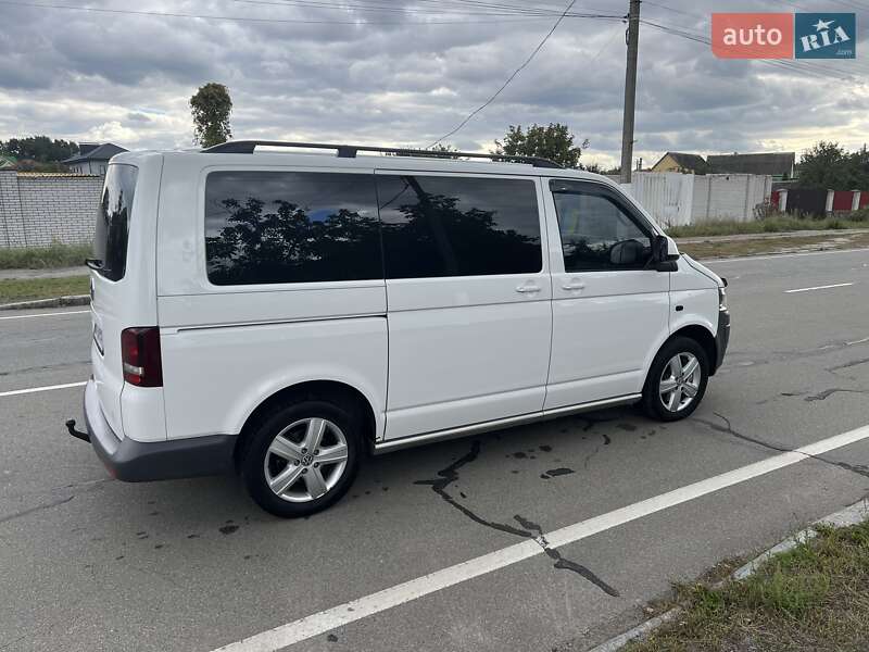 Минивэн Volkswagen Multivan 2013 в Киеве