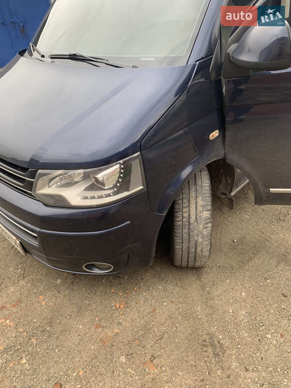 Мінівен Volkswagen Multivan 2011 в Кривому Розі