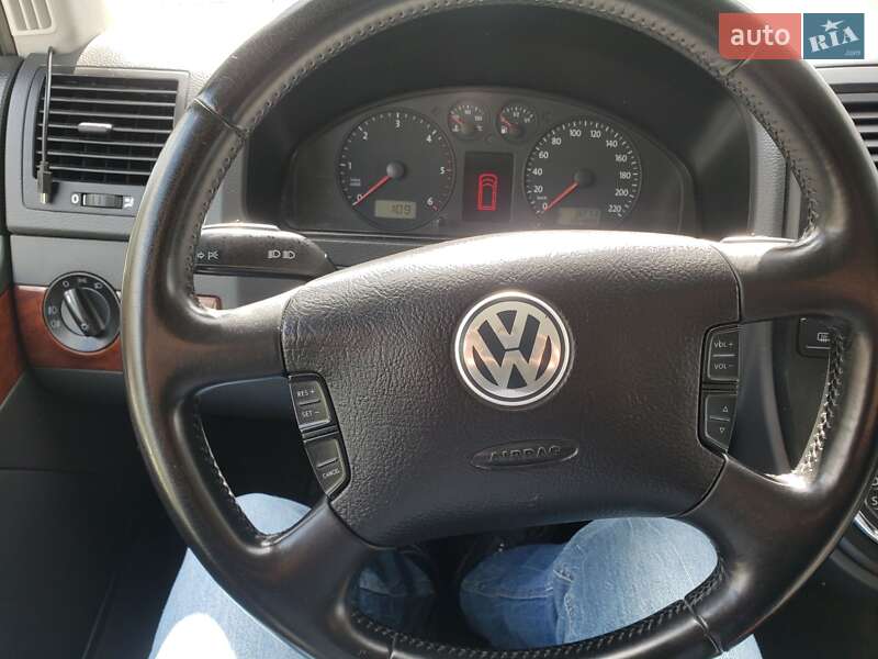 Мінівен Volkswagen Multivan 2008 в Хмельницькому