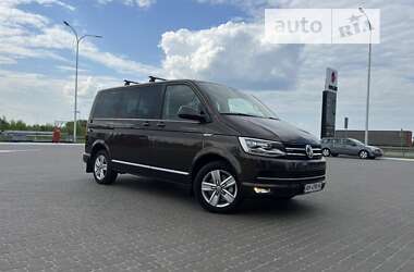 Минивэн Volkswagen Multivan 2016 в Ровно