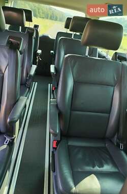 Минивэн Volkswagen Multivan 2012 в 