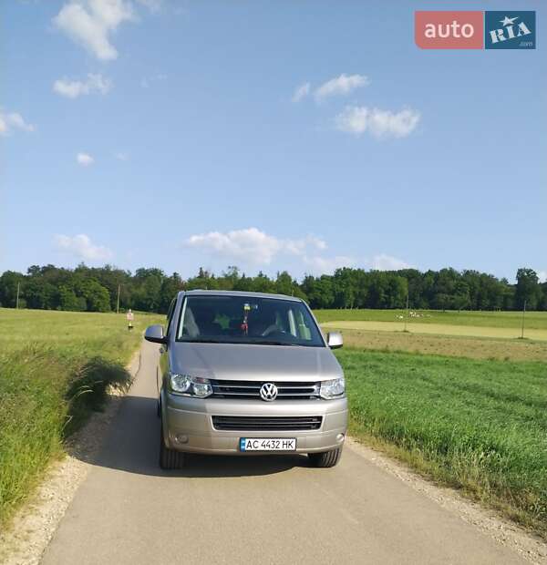 Volkswagen Multivan 2012