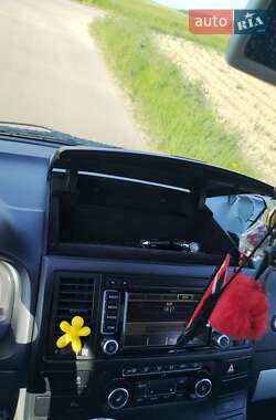Минивэн Volkswagen Multivan 2012 в 