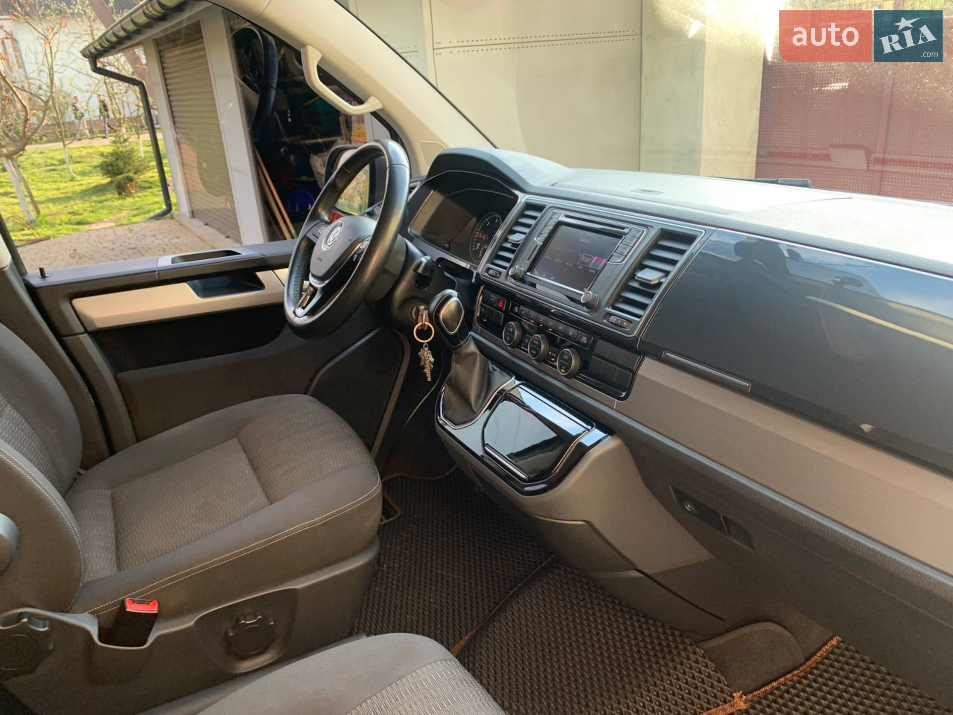 2018 Volkswagen Multivan - мініатюра 10