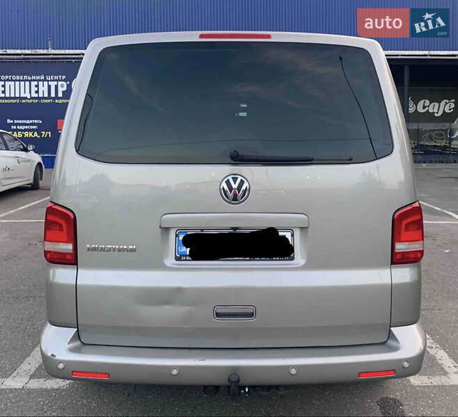 Мінівен Volkswagen Multivan 2011 в Ужгороді