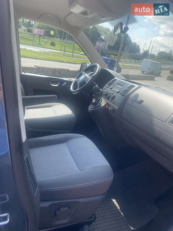 Минивэн Volkswagen Multivan 2007 в Хмельницком