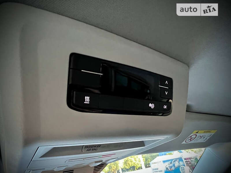Минивэн Volkswagen Multivan 2021 в Днепре