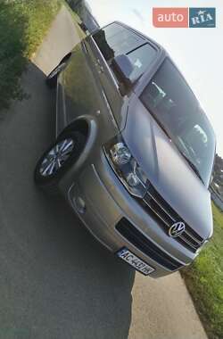 Минивэн Volkswagen Multivan 2012 в 