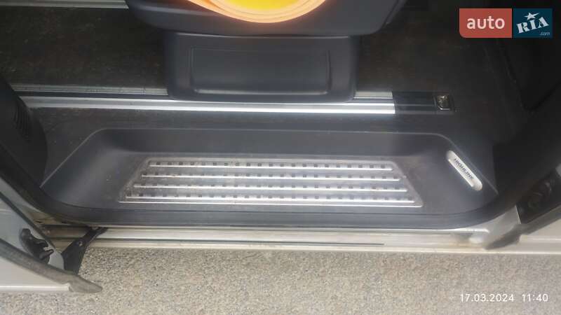Минивэн Volkswagen Multivan 2012 в Киеве