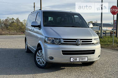 Минивэн Volkswagen Multivan 2011 в Стрые