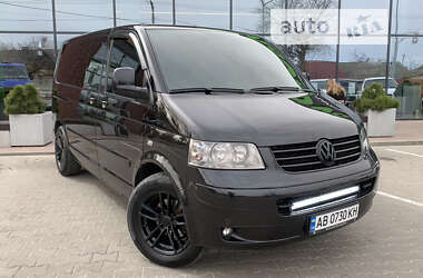 Минивэн Volkswagen Multivan 2005 в Виннице