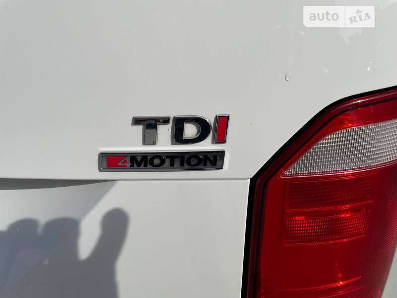 Минивэн Volkswagen Multivan 2017 в Киеве