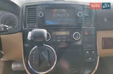 Минивэн Volkswagen Multivan 2006 в 