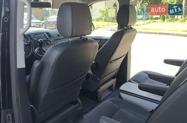 Мінівен Volkswagen Multivan 2015 в Києві