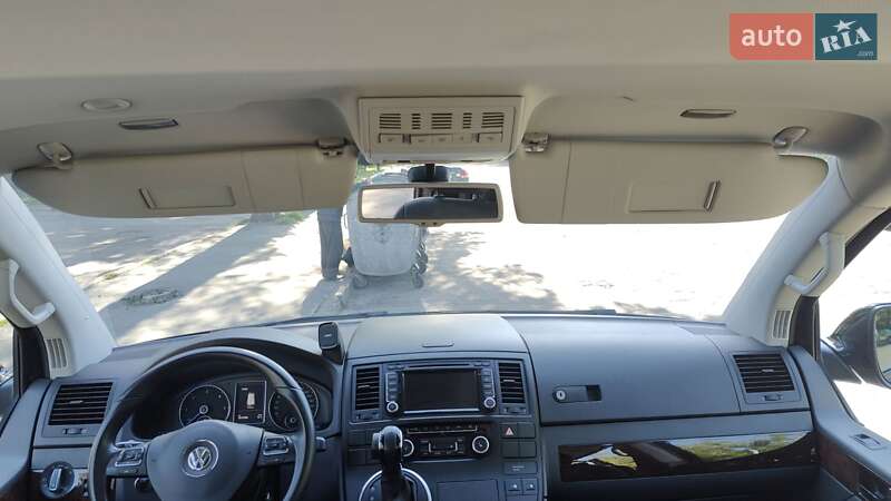 Минивэн Volkswagen Multivan 2015 в Киеве
