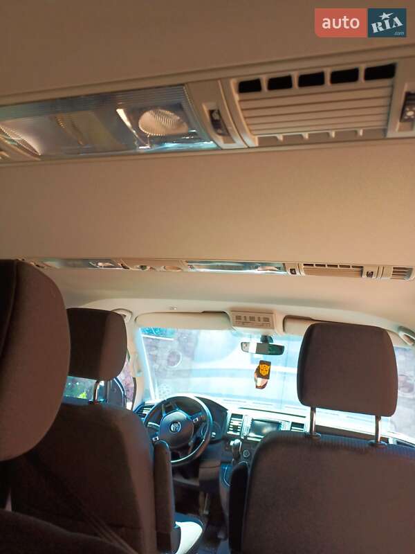 Минивэн Volkswagen Multivan 2017 в Мироновке фото 18 Минивэн Volkswagen Multivan 2017 в Мироновке