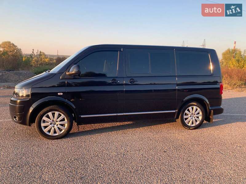 Мінівен Volkswagen Multivan 2011 в Харкові