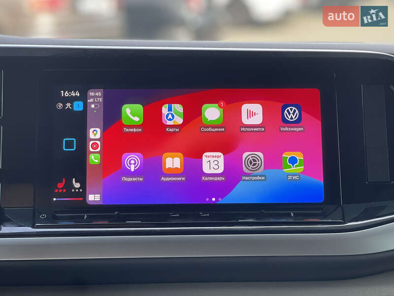 Минивэн Volkswagen Multivan 2023 в Киеве