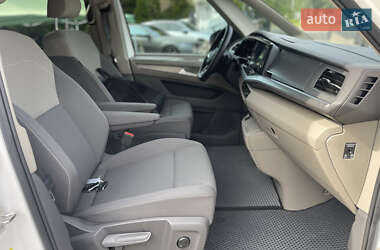 Минивэн Volkswagen Multivan 2023 в 