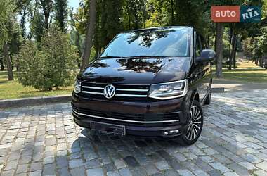 Мінівен Volkswagen Multivan 2016 в Києві