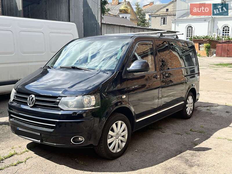 Минивэн Volkswagen Multivan 2011 в Житомире