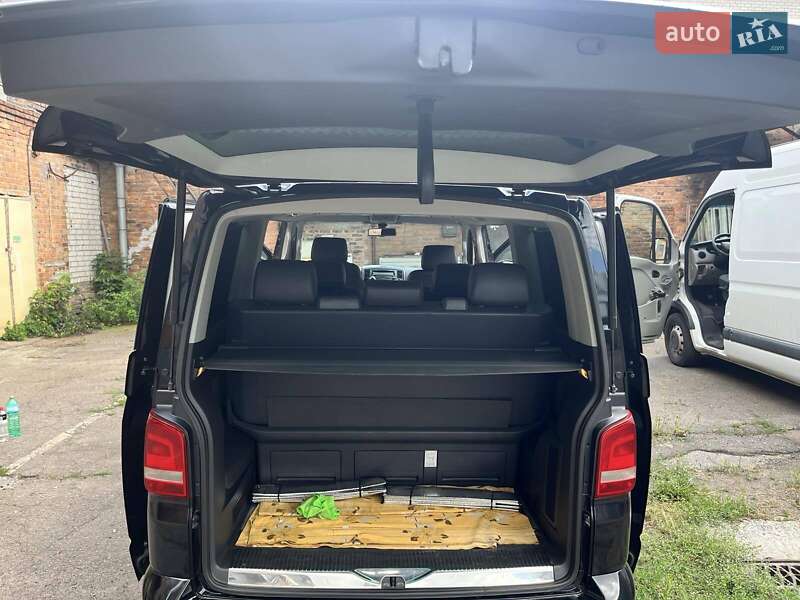 Минивэн Volkswagen Multivan 2011 в Житомире