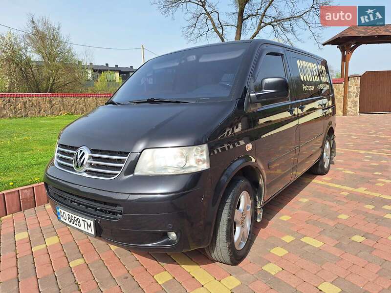 Минивэн Volkswagen Multivan 2008 в Ужгороде