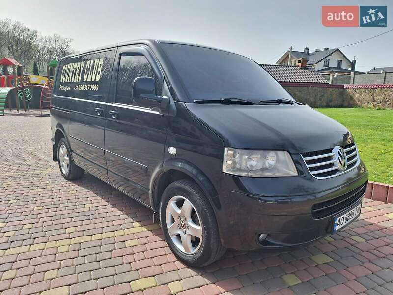 Минивэн Volkswagen Multivan 2008 в Ужгороде