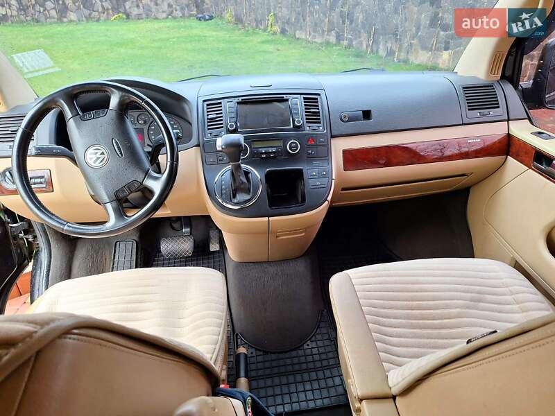 Минивэн Volkswagen Multivan 2008 в Ужгороде