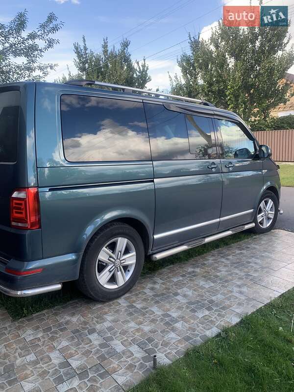 Минивэн Volkswagen Multivan 2017 в Киеве