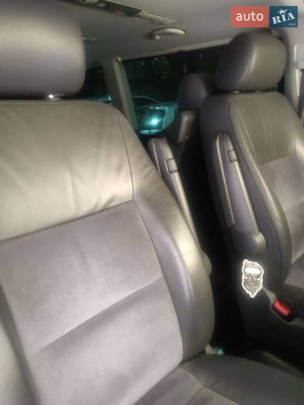 Минивэн Volkswagen Multivan 2010 в Коростышеве