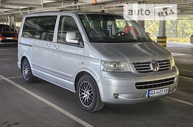 Минивэн Volkswagen Multivan 2006 в Киеве