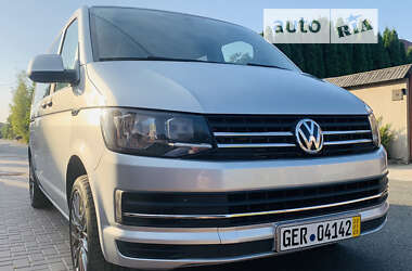 Минивэн Volkswagen Multivan 2016 в Киеве