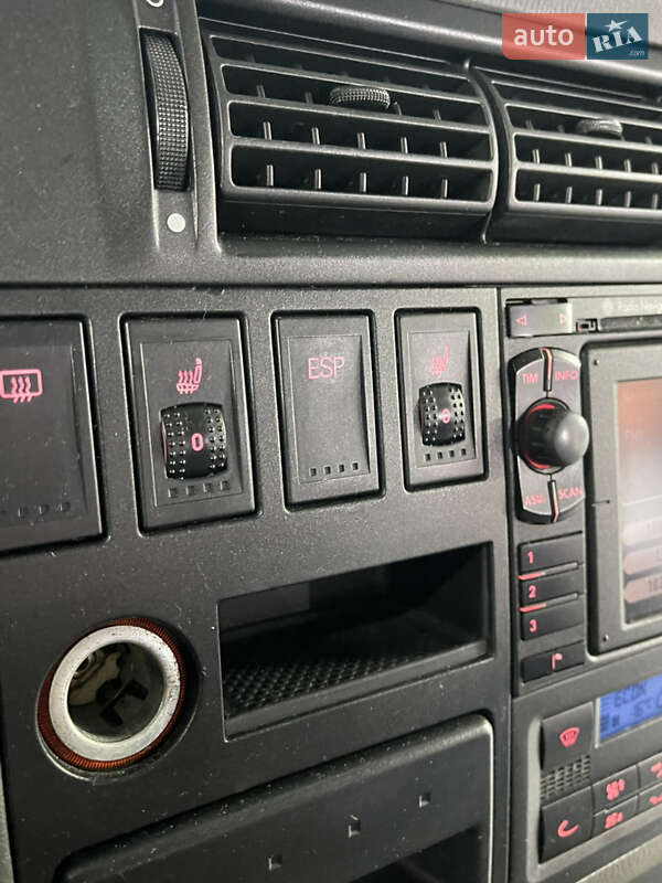 Минивэн Volkswagen Multivan 2002 в Хмельницком фото 23 Минивэн Volkswagen Multivan 2002 в Хмельницком