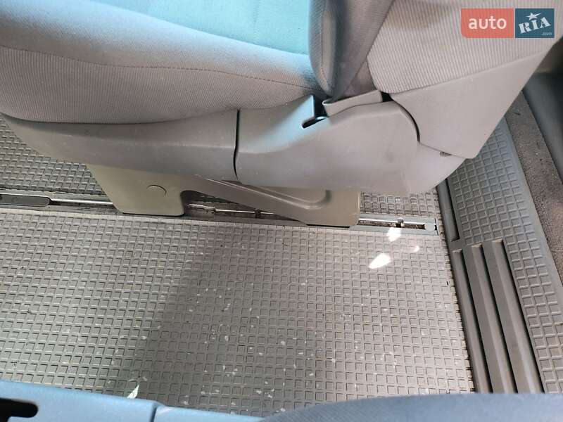 Минивэн Volkswagen Multivan 2003 в Ивано-Франковске