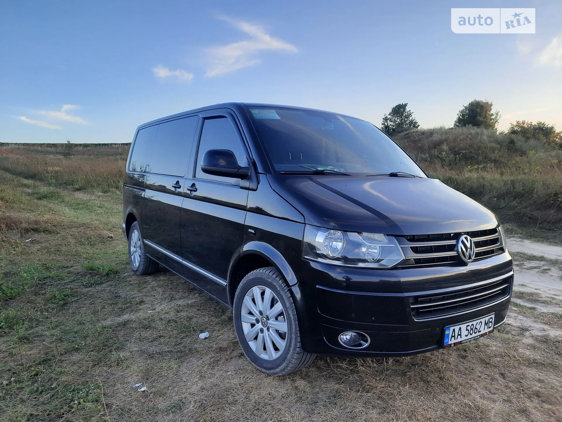 Volkswagen Multivan 2011 VIN WV2ZZZ7HZBH117651 фото оголошення 3 з 11