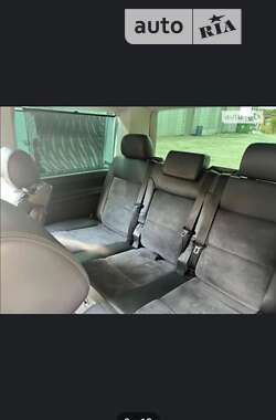 Минивэн Volkswagen Multivan 2011 в 