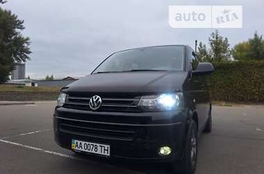 Минивэн Volkswagen Multivan 2014 в Киеве