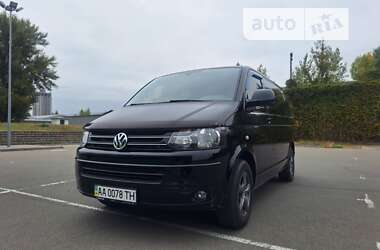 Минивэн Volkswagen Multivan 2014 в Киеве