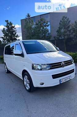 Минивэн Volkswagen Multivan 2011 в Подгородном