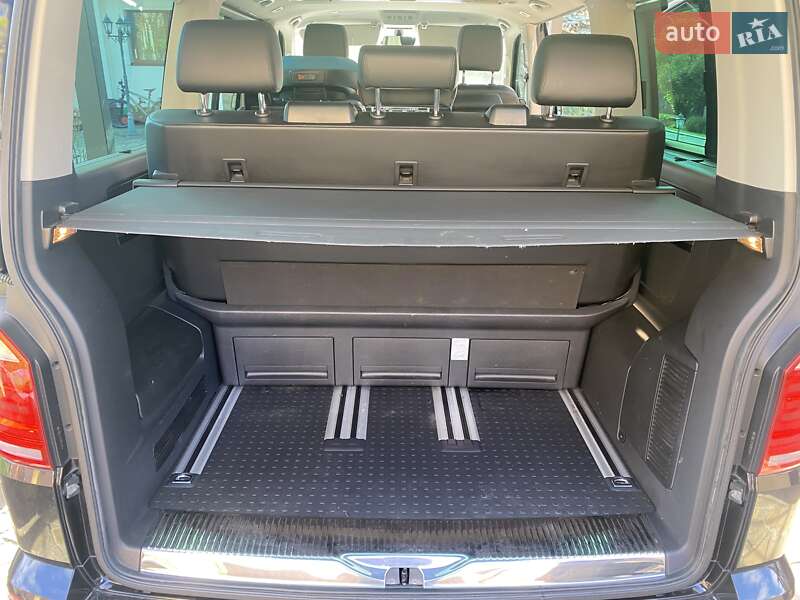 Минивэн Volkswagen Multivan 2018 в Киеве