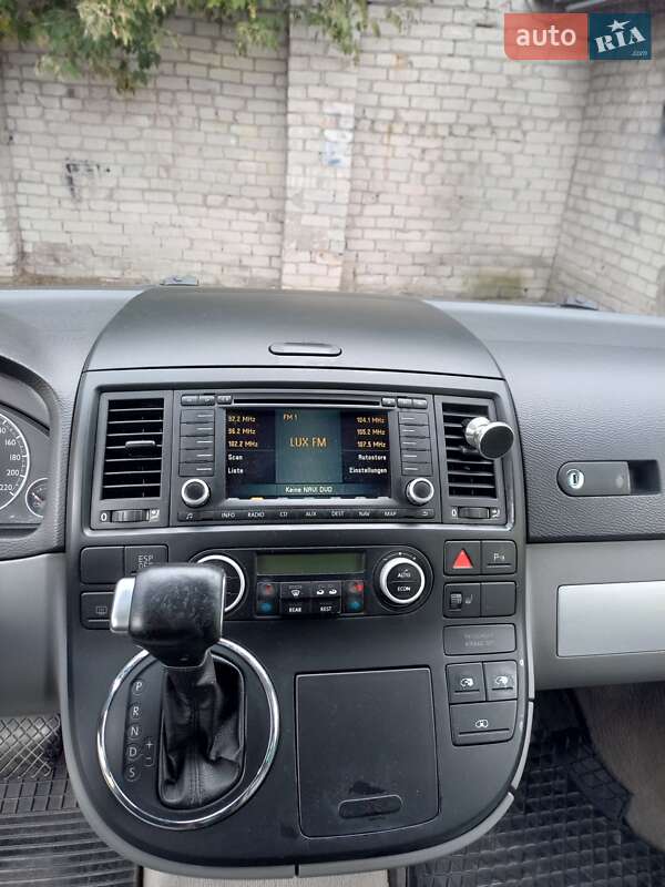 Минивэн Volkswagen Multivan 2007 в Киеве