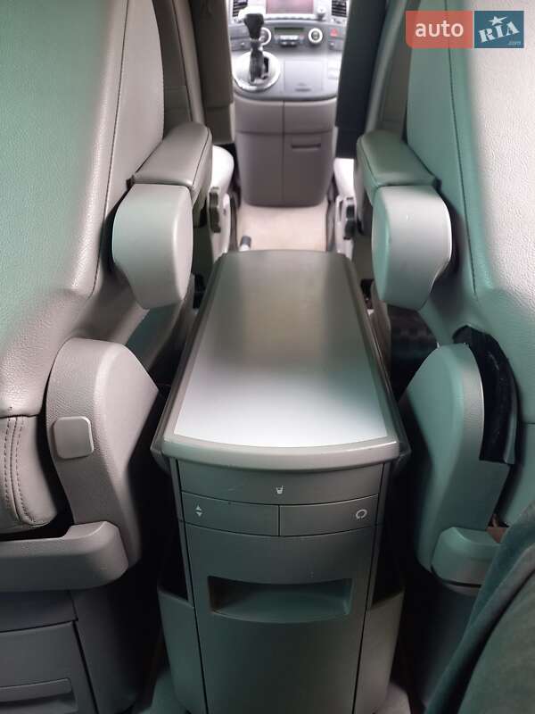 Минивэн Volkswagen Multivan 2007 в Киеве