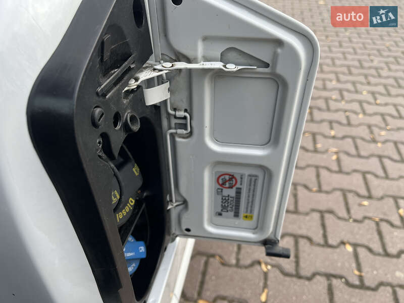 Минивэн Volkswagen Multivan 2017 в Миргороде