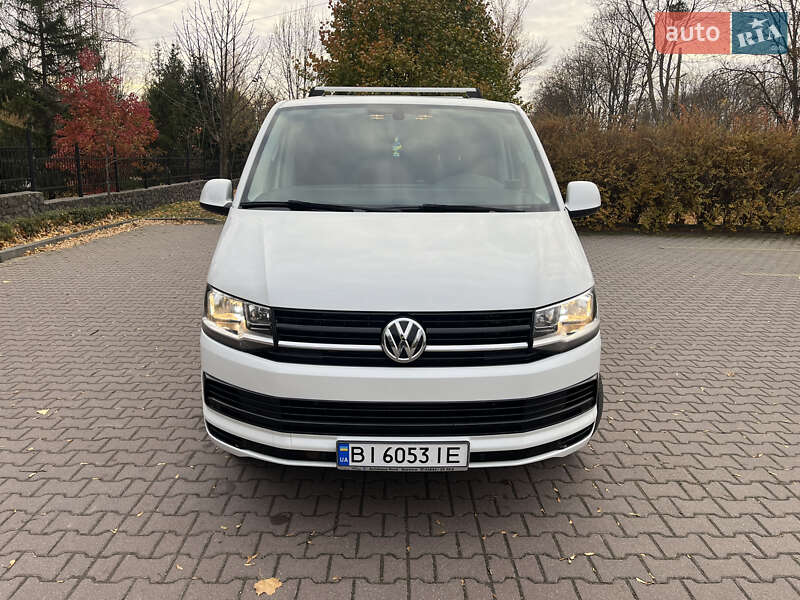 Минивэн Volkswagen Multivan 2017 в Миргороде
