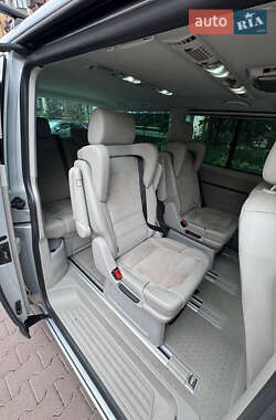 Минивэн Volkswagen Multivan 2016 в 
